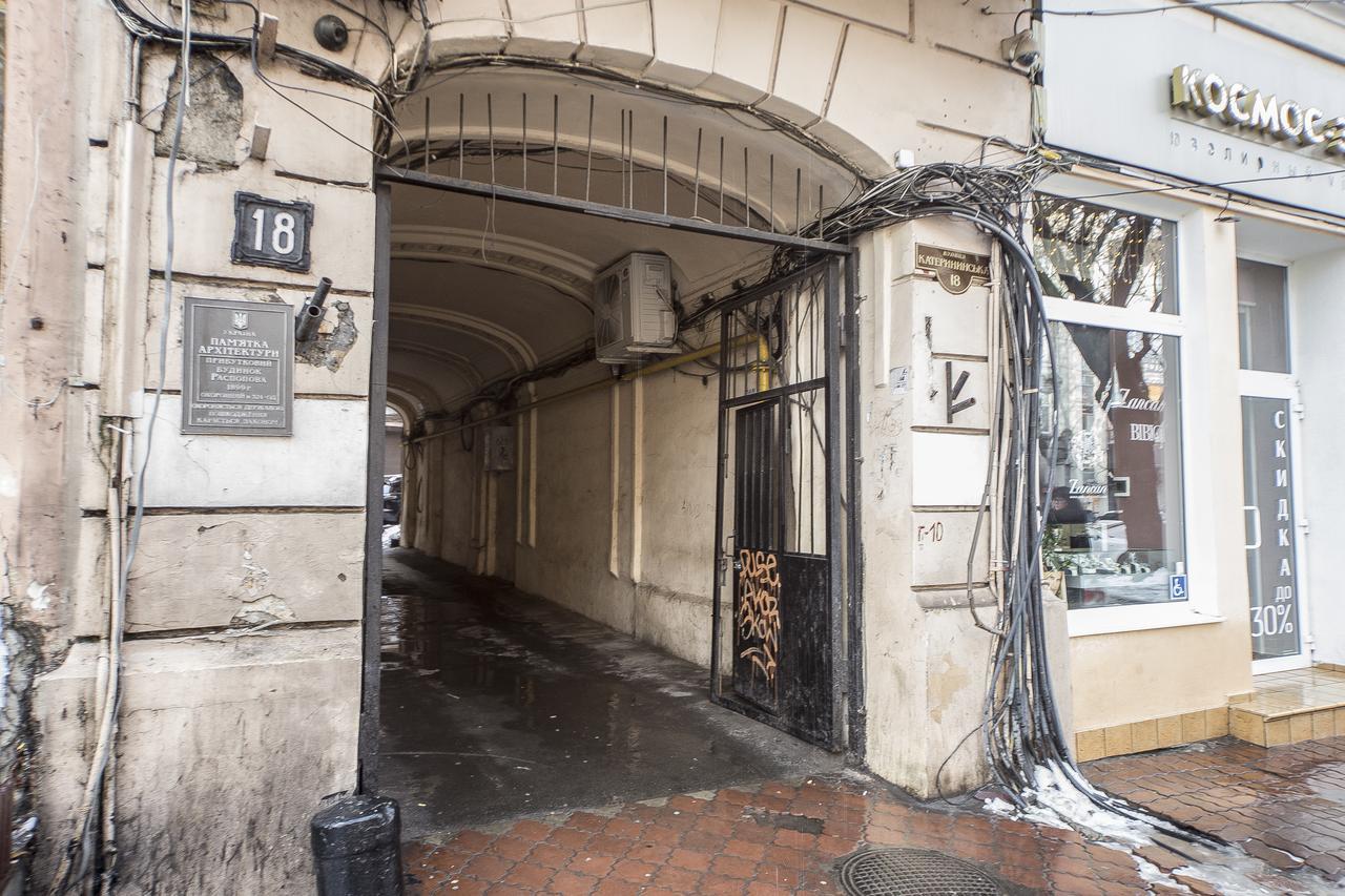 GoodRest on Ekaterininskaya Daire Odessa Dış mekan fotoğraf