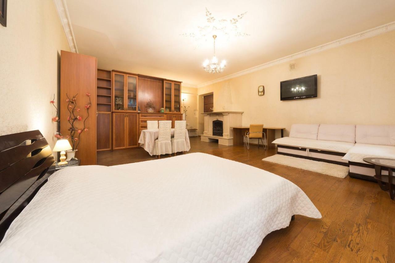 GoodRest on Ekaterininskaya Daire Odessa Dış mekan fotoğraf