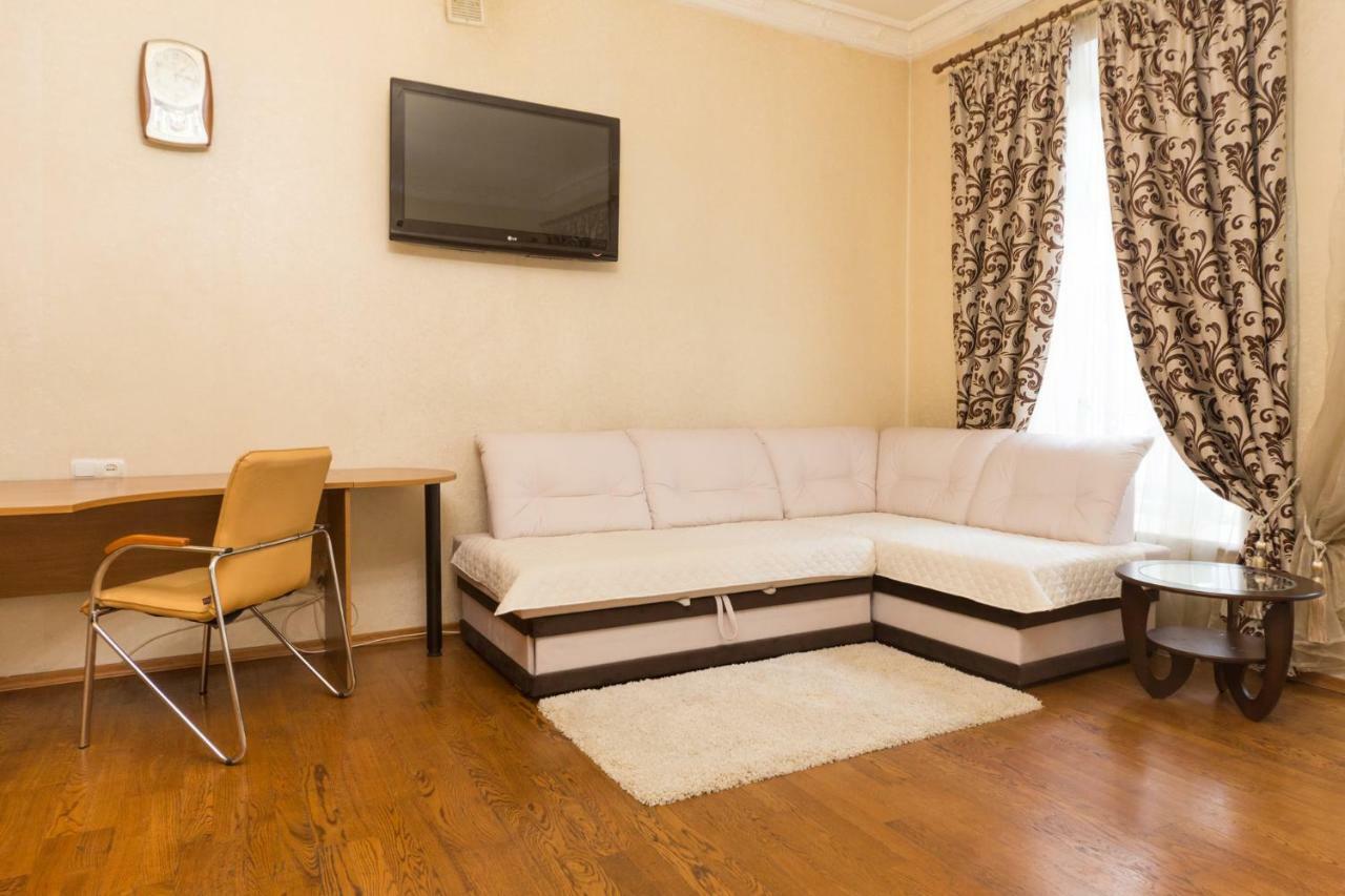 GoodRest on Ekaterininskaya Daire Odessa Dış mekan fotoğraf